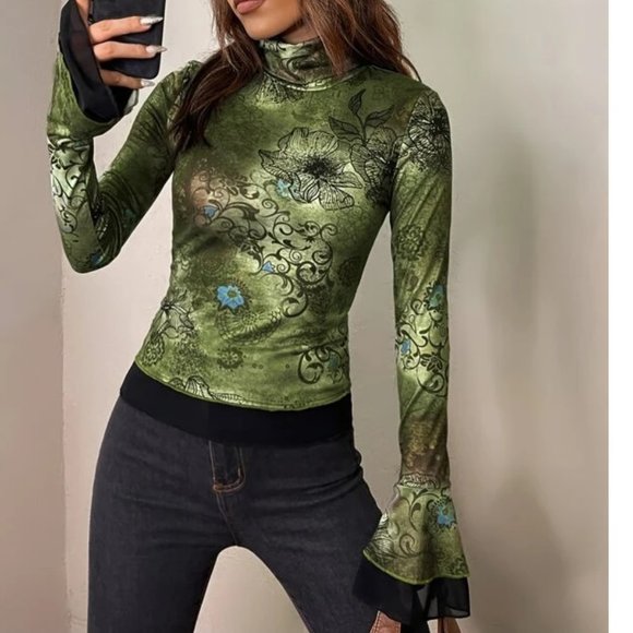 NWT Exclusive Unique Design Flounce Sleeve Top - Picture 2 of 7